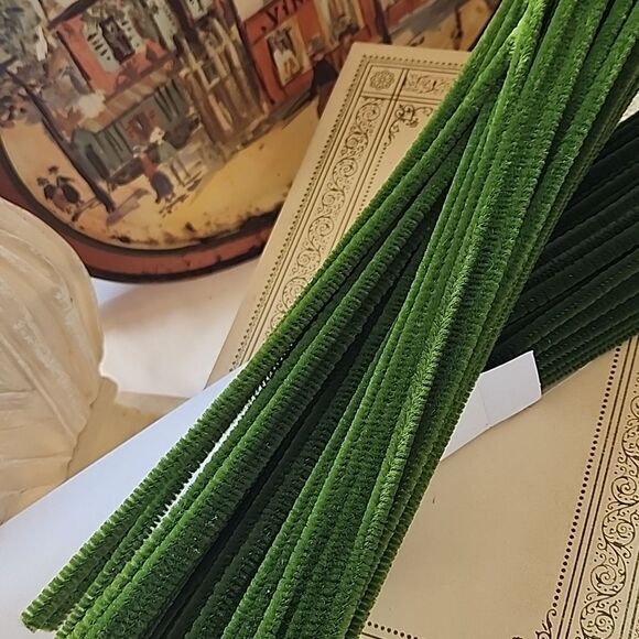 Crafting 200 Stems Moss Color Chenille Stems 12" - Picture 3 of 3